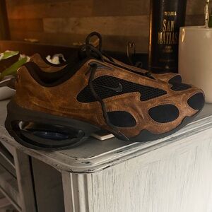 Nike Black and Brown Athletic Shoes